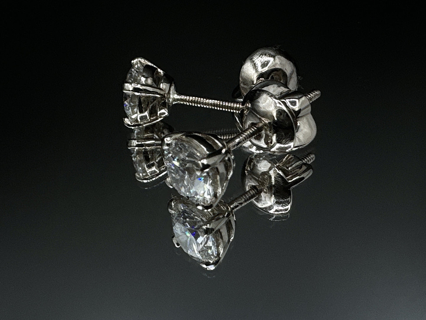 2.0 ct Round Brilliant Cut Stud Diamond Earrings